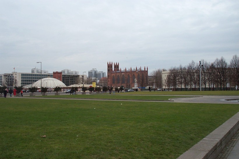 Berlino-093.jpg  (82,2 Kb)